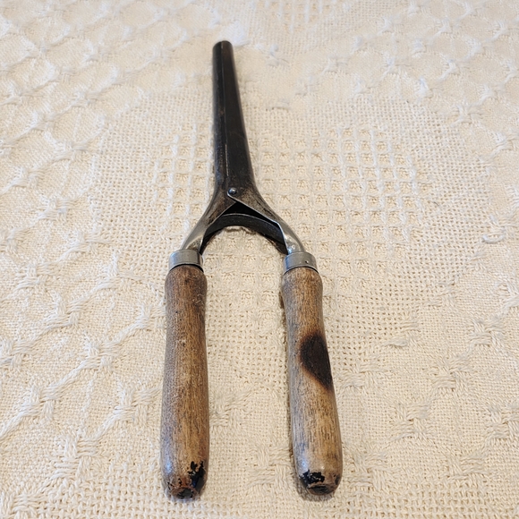 Antique Victorian Hair Mustache Curler Ringlet Curling Crimping Iron Wood Handle - Picture 5 of 13